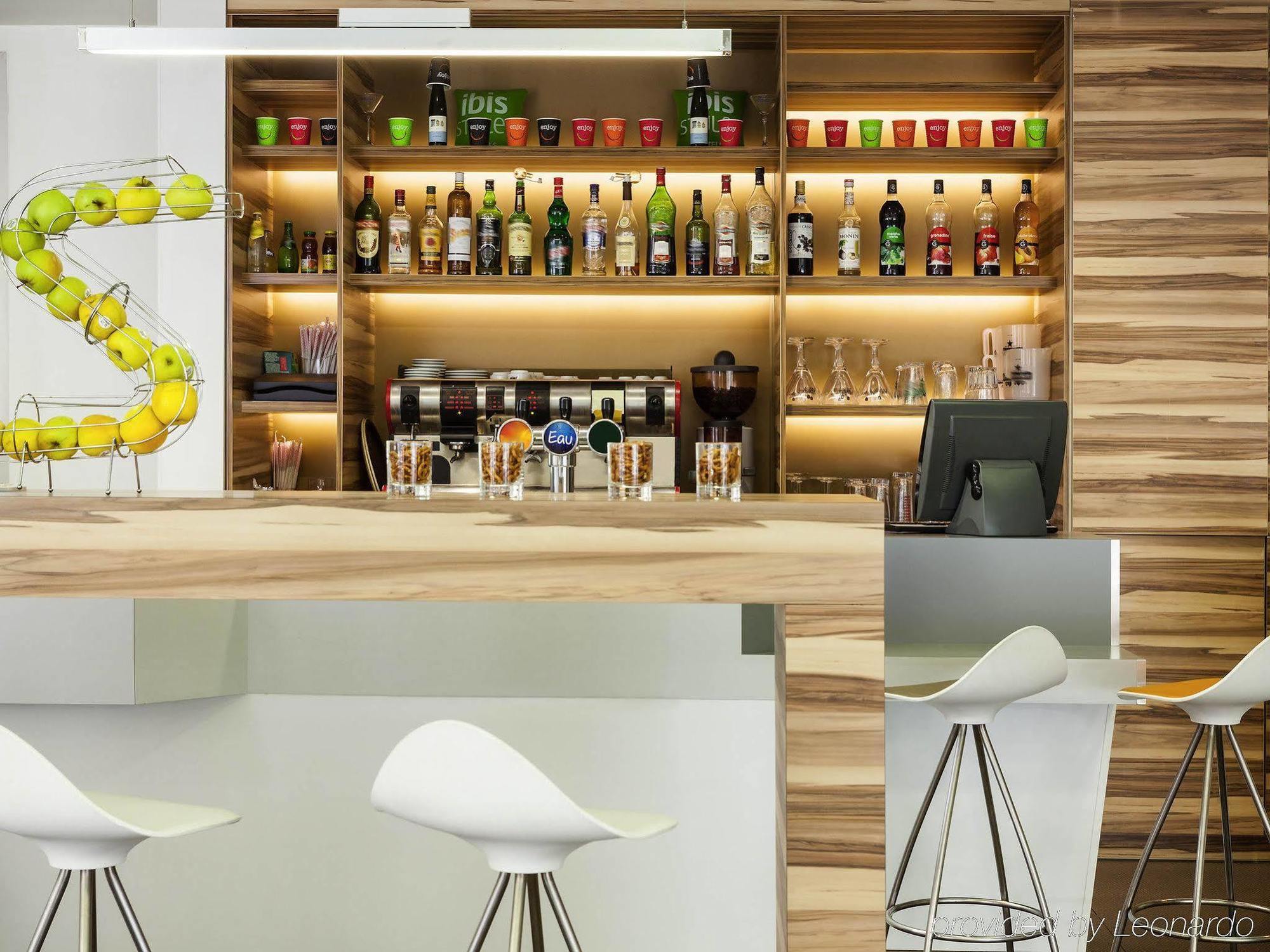 Hotel Ibis Styles Paris Saint Ouen Esterno foto