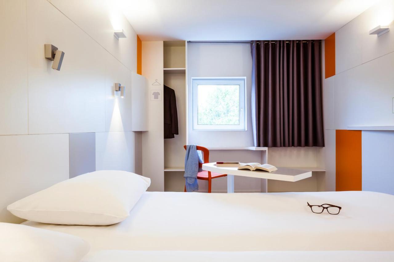 Hotel Ibis Styles Paris Saint Ouen Esterno foto